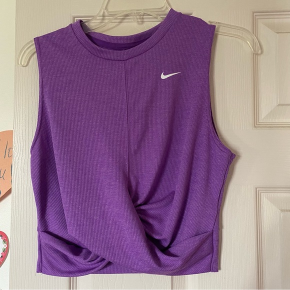 Nike Tops - Nike size medium purple crop top